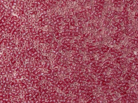 CRYSTAL DARK RED LINED WHITE LUSTER