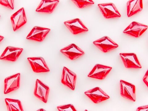 RUBY WHITE LUSTER