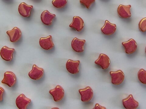 CHALK RED LUSTER