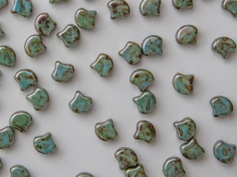 CHALK BLUE GLAZE