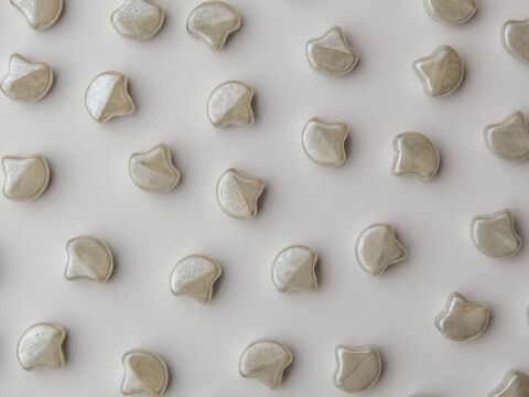 OPAL GREY WHITE LUSTER