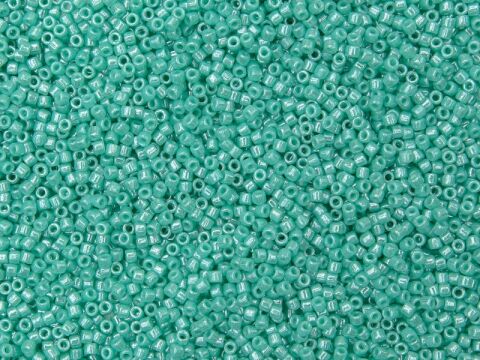 TURQUOISE GREEN WHITE LUSTER