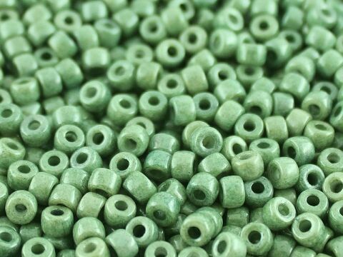 CHALK GREEN LUSTER
