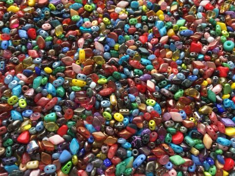 MIXTURE OF BEADS 1 Kg